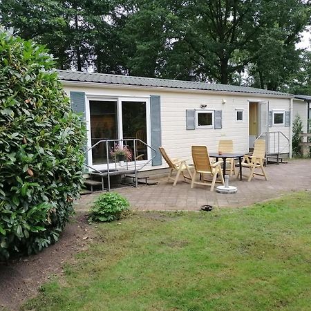Chalet 4-6 Personen Epe F15 Van Alle Gemakken Voorzien Max Aantal Volwassen Personen Bedraagt 4 Exterior foto
